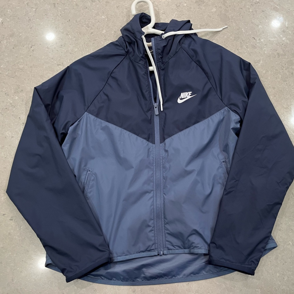 Women’s Nike Wind Breaker
